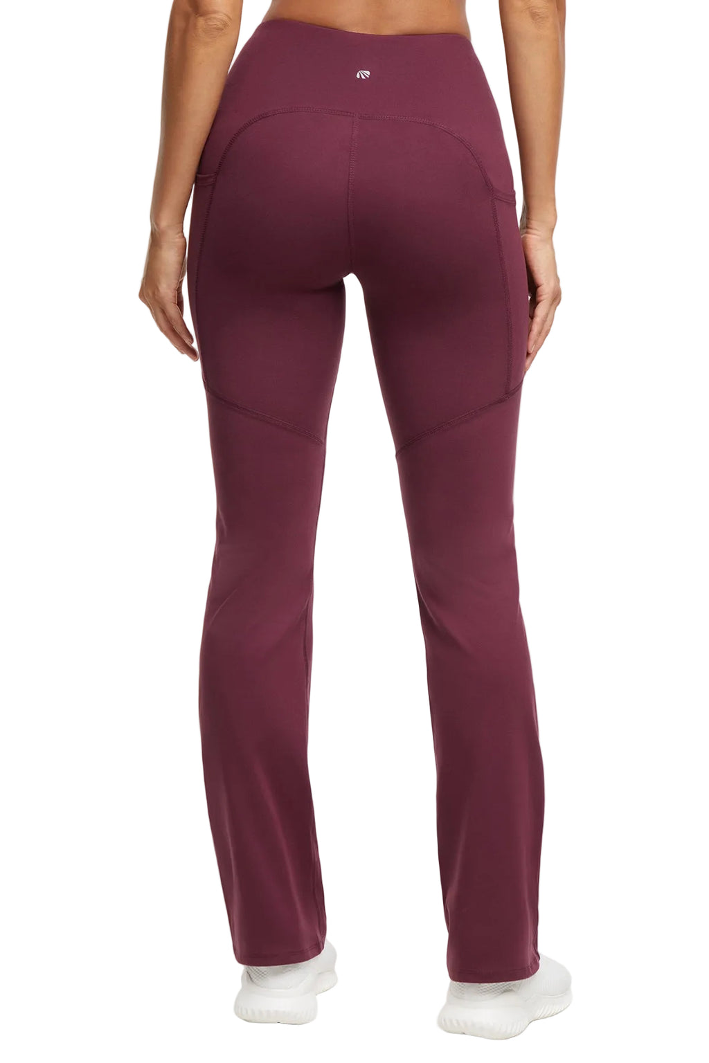 Della Pant - Fig, close-up view of fabric and stitching, showing visible design features and texture of the durable stretch fabric.. #color_fig